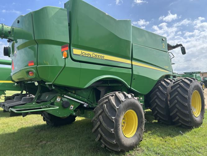 John Deere S780