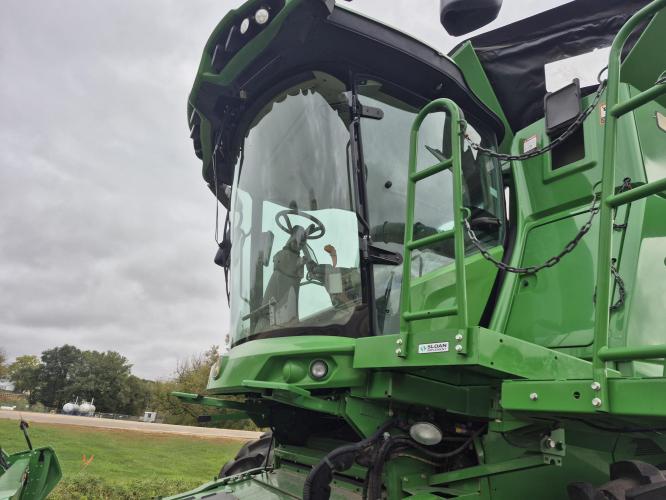 John Deere S780