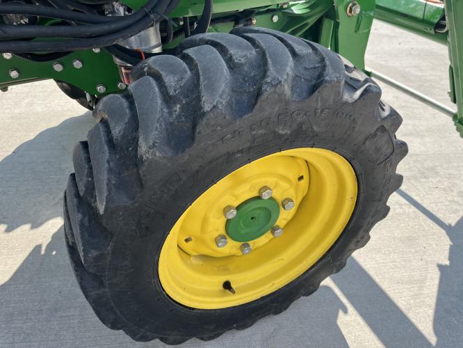 John Deere 3039R