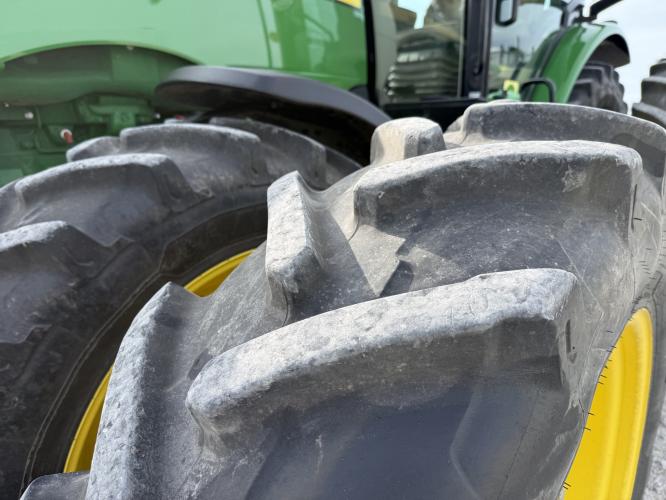John Deere 8345R