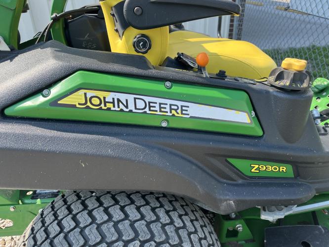 John Deere Z930R