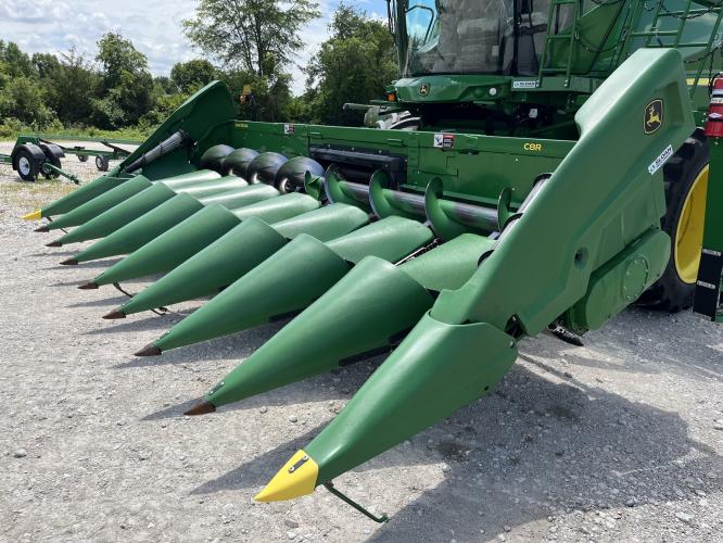 John Deere C8R