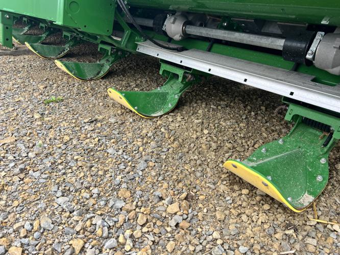 John Deere C12F