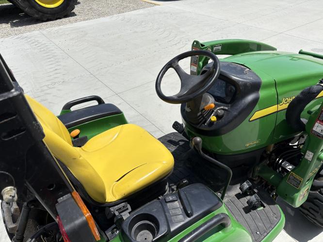 John Deere 3720
