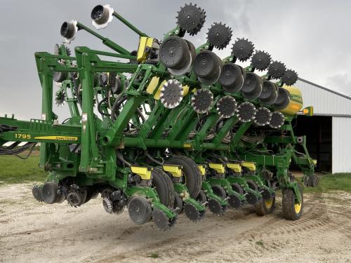 2018 John Deere 1795