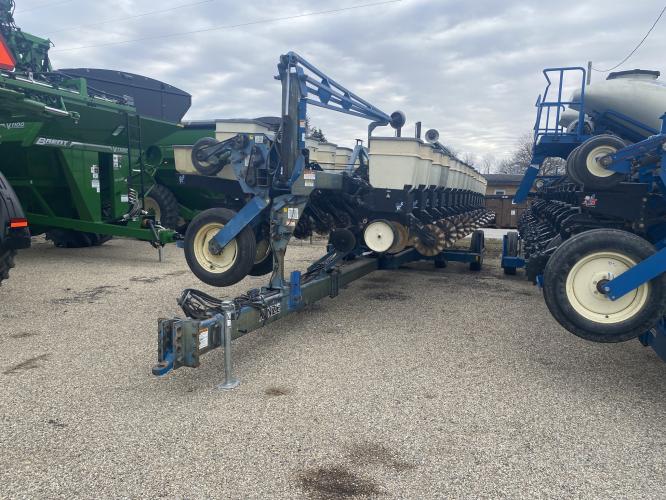 Kinze 2600