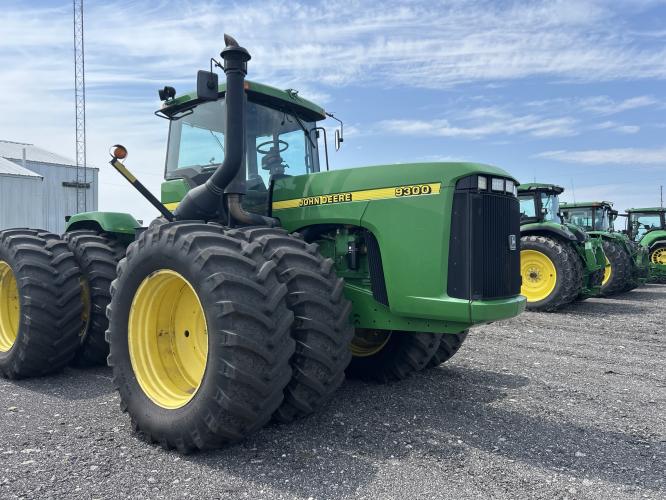 John Deere 9300