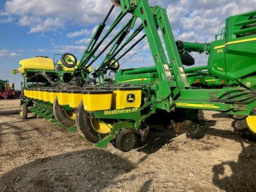 2005 John Deere 1770NT CCS