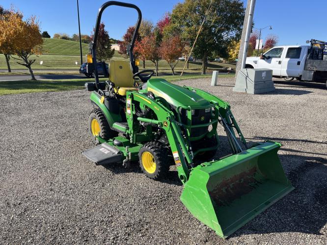 John Deere 1025R