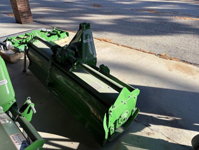 John Deere NEW 213745