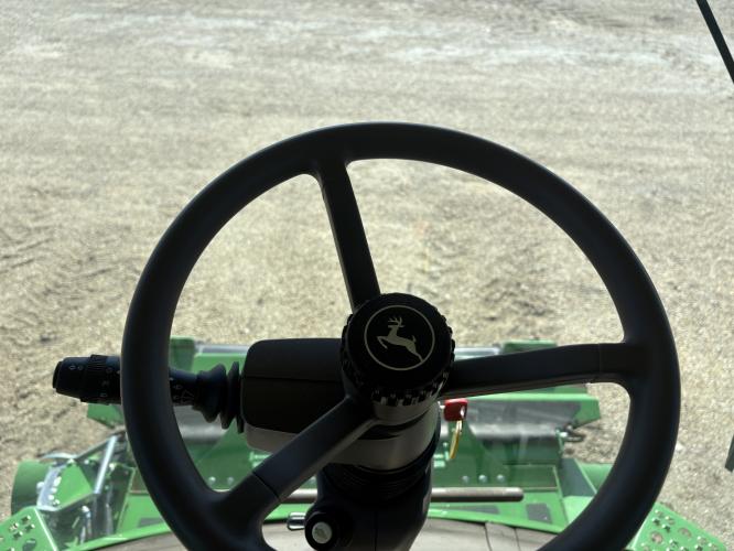 John Deere S770