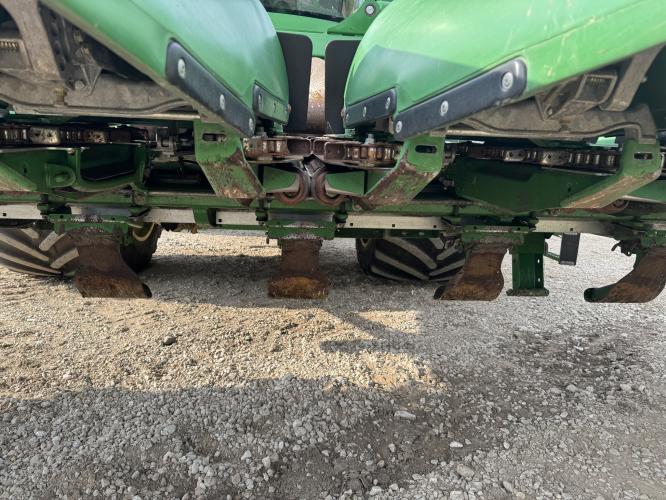 John Deere C12F