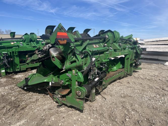 John Deere C12F