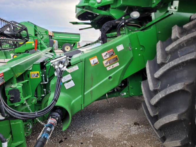 John Deere S770