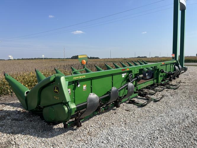 John Deere 712C