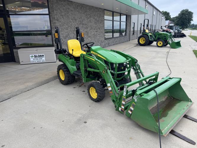 John Deere 1023E