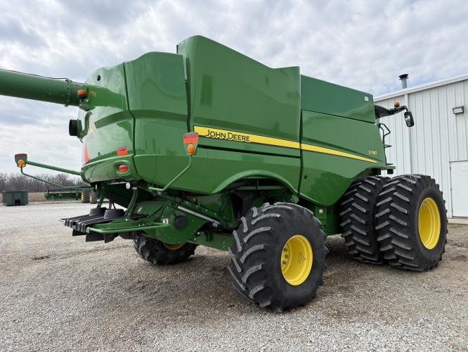 John Deere S780
