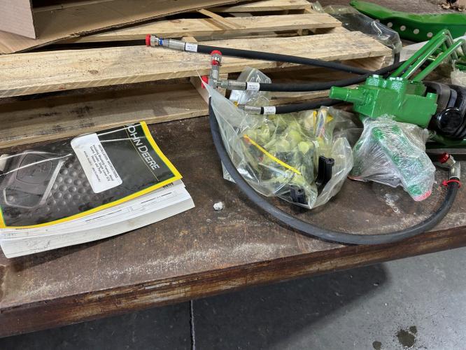 John Deere NEW BLV10015 VALVE, LINE/HOSE KIT D170