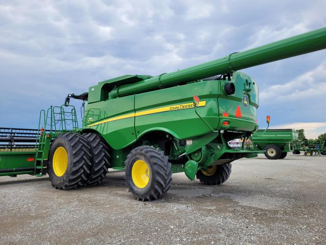 John Deere S770