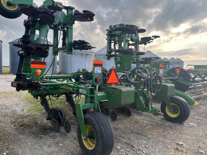 John Deere 2510H