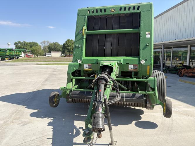 John Deere 560M