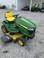 John Deere X380