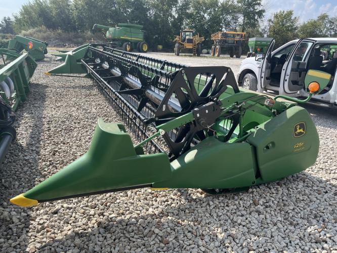 John Deere 625F