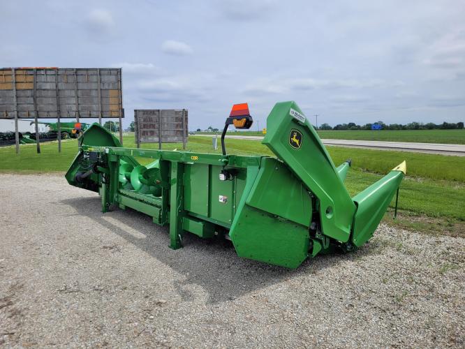 John Deere C8R