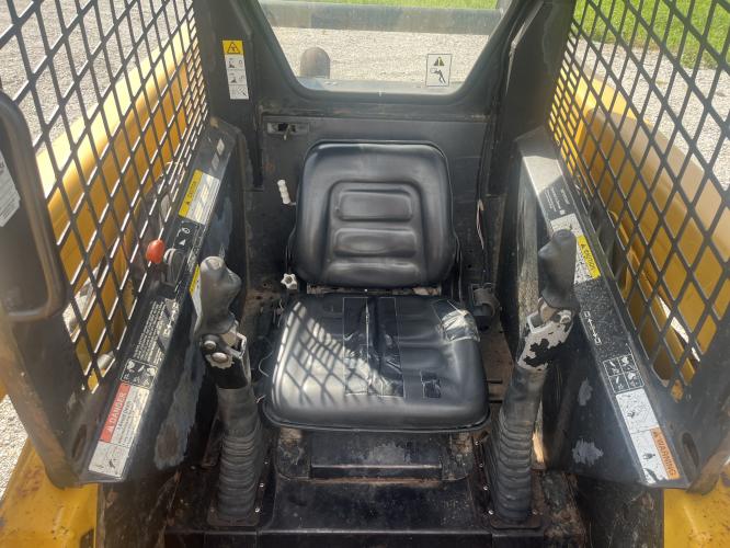 John Deere 240