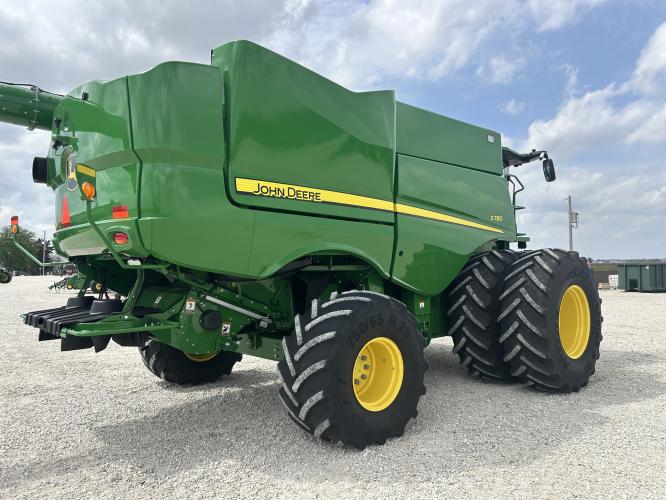John Deere S780