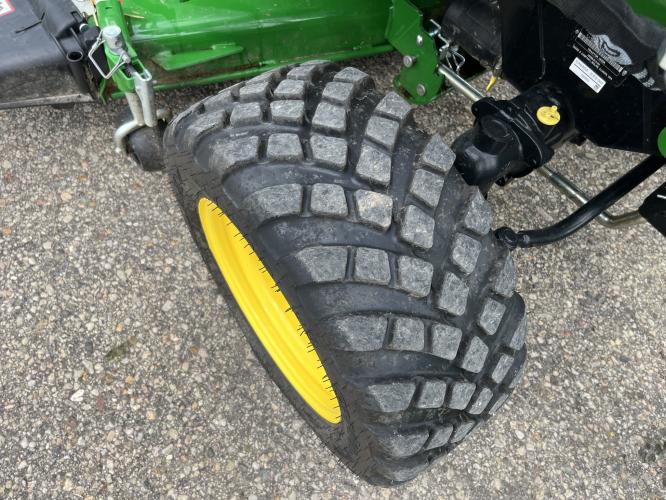 John Deere 2025R