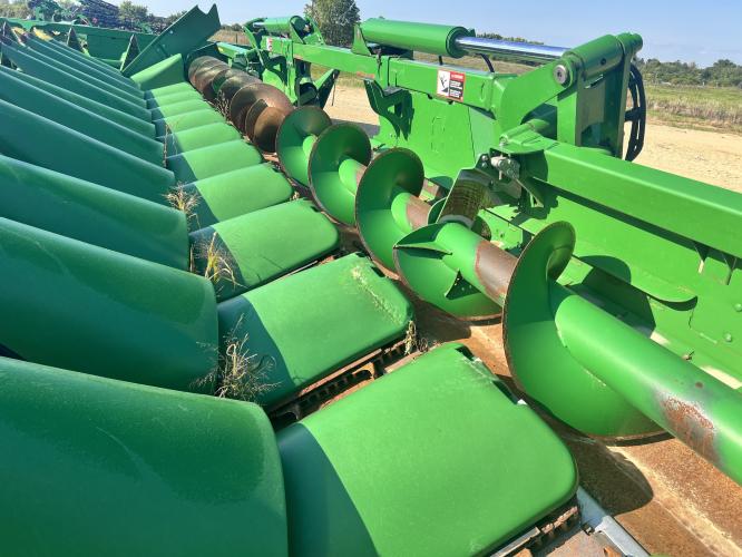 John Deere C12F