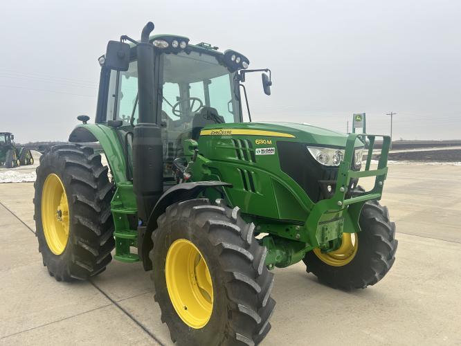 John Deere 6130M
