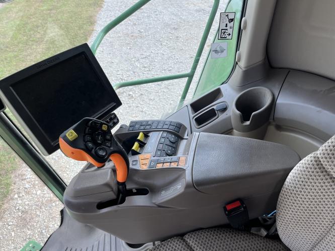 John Deere S770