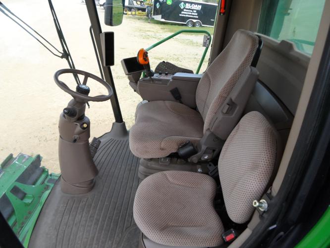 John Deere S670