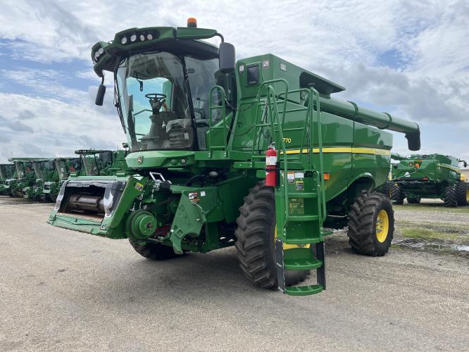 John Deere S770