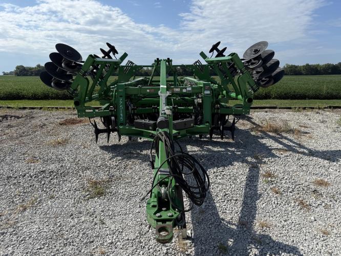 John Deere 2730