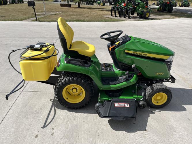 John Deere X590