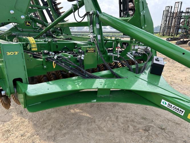 John Deere 2660VT