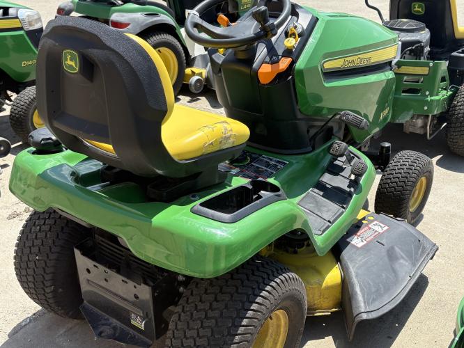 John Deere X330