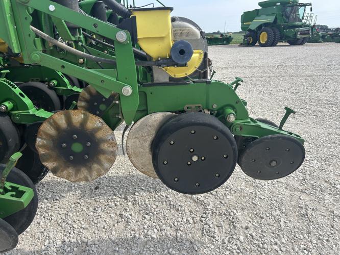 John Deere 1790