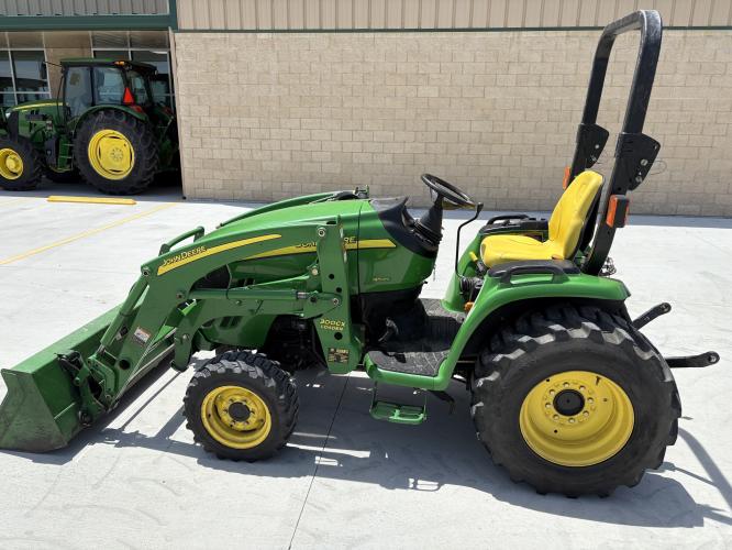 John Deere 3720