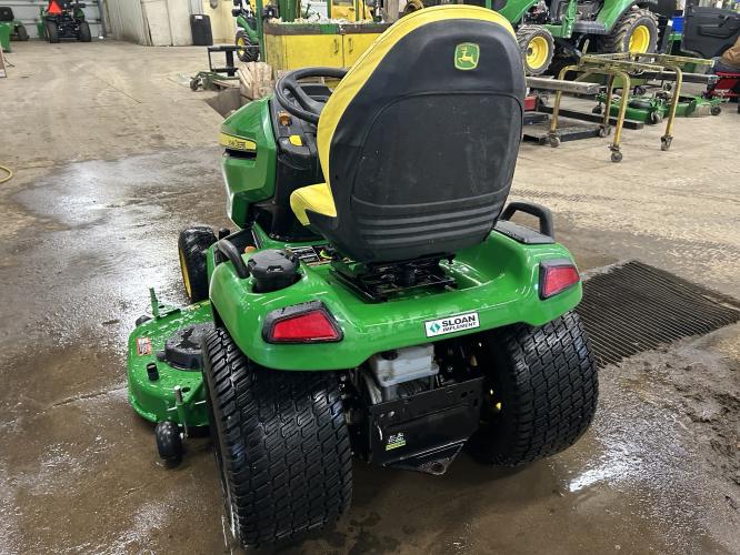 John Deere X590