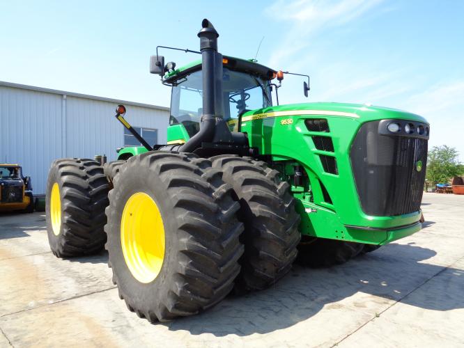 John Deere 9530