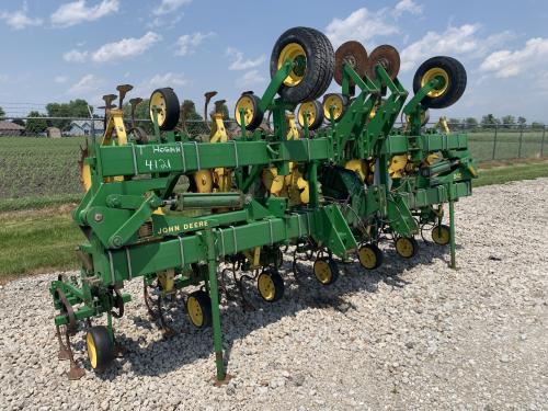 1991 John Deere 845