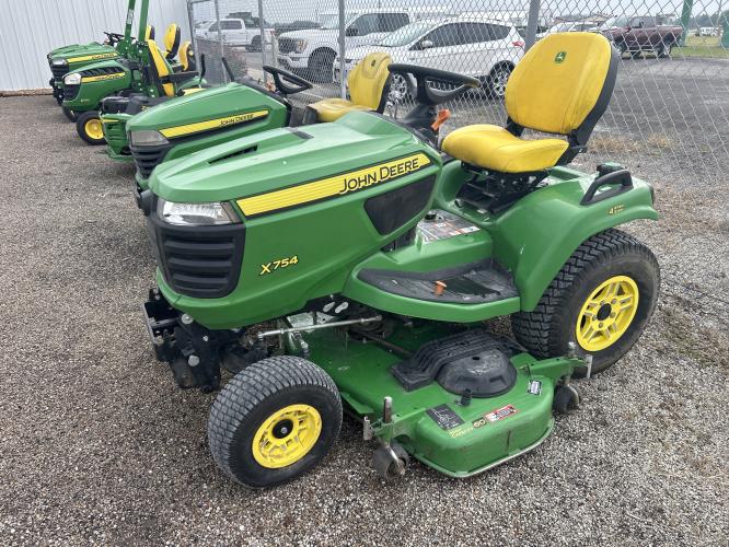 John Deere X754
