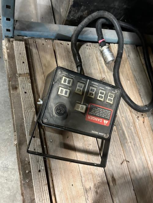  John Deere BA26073 PLANTER FOLD CONSOLE 16/24R