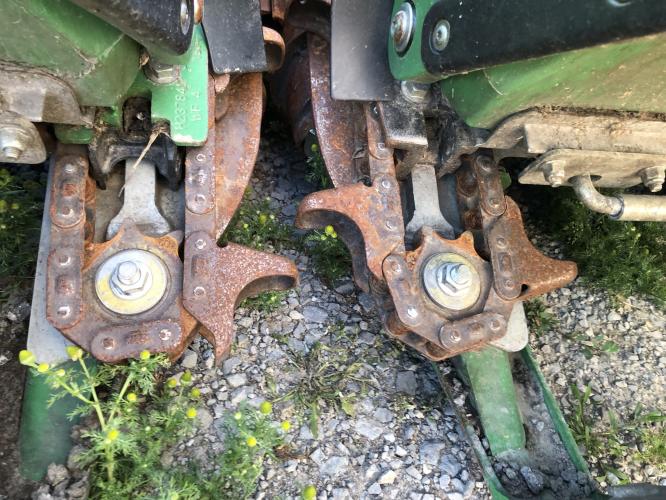 John Deere C16F