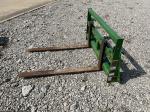 John Deere 3032E