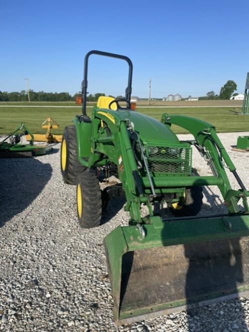 2009 John Deere 3720